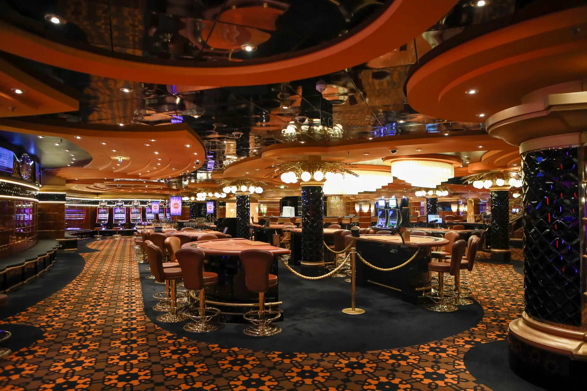 Översikt över casinogolvet på AvellorianroyalRetreat